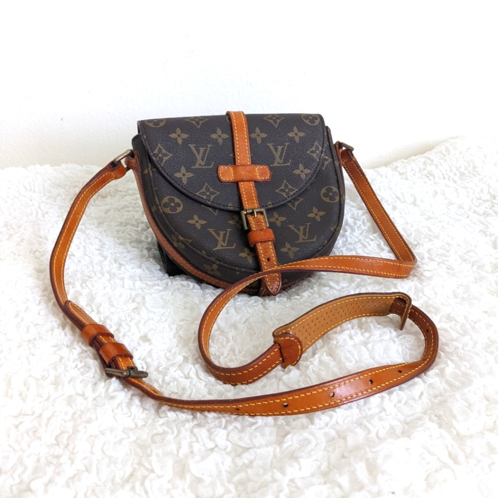 Louis Vuitton Monogram Crossbody bag